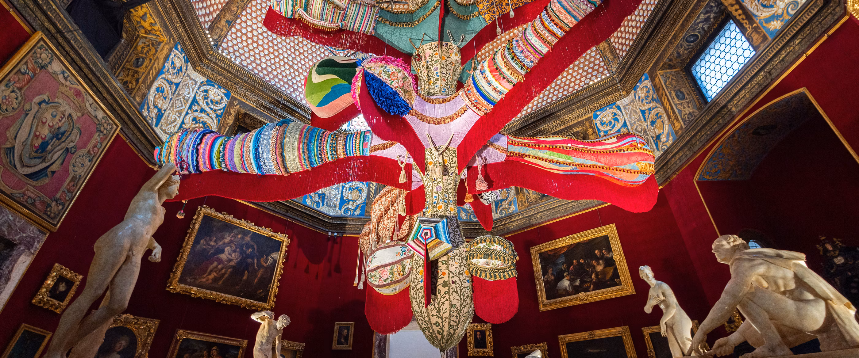 ‘Between Sky and Heart’. Joana Vasconcelos at the Uffizi Galleries ‘Between Sky and Heart’. Joana Vasconcelos at the Uffizi Galleries